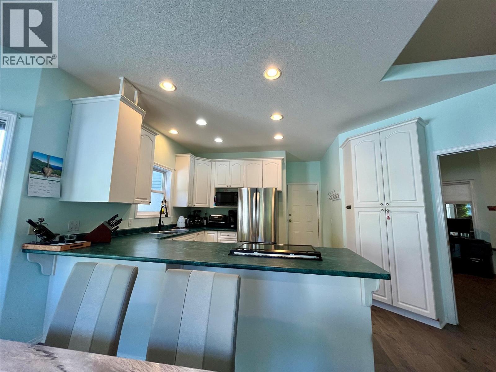 358 Oak Avenue Property Photo 16