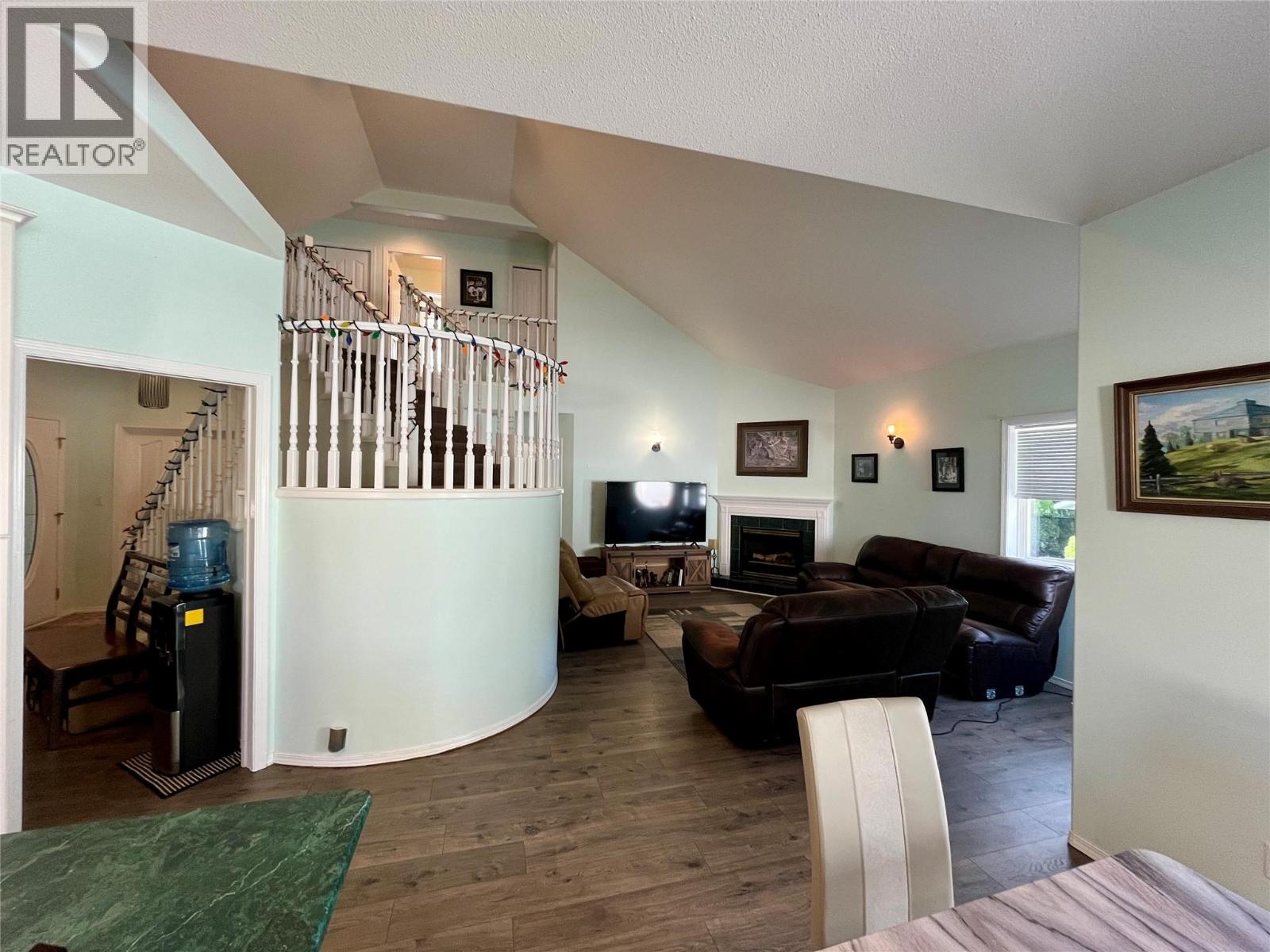 358 Oak Avenue Property Photo 20