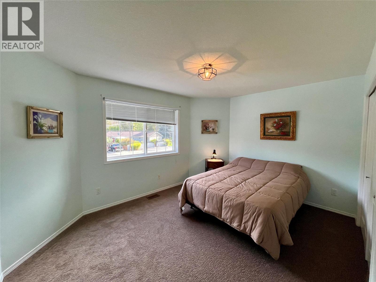358 Oak Avenue Property Photo 41