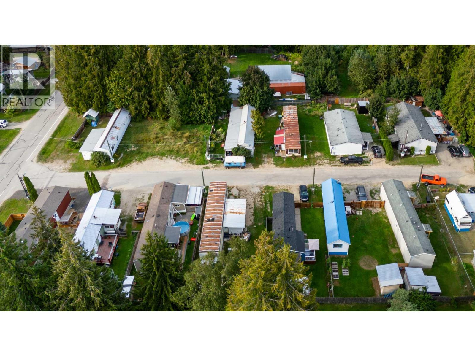 978 Lundell Road Property Photo 12