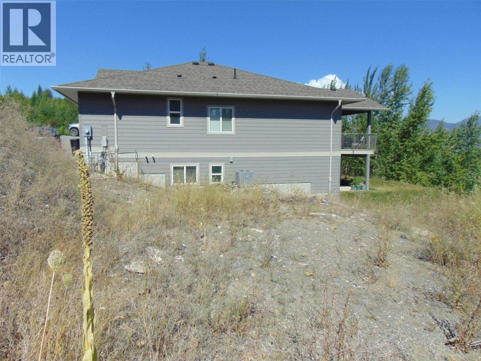 2624 Highlands Drive Property Photo 11