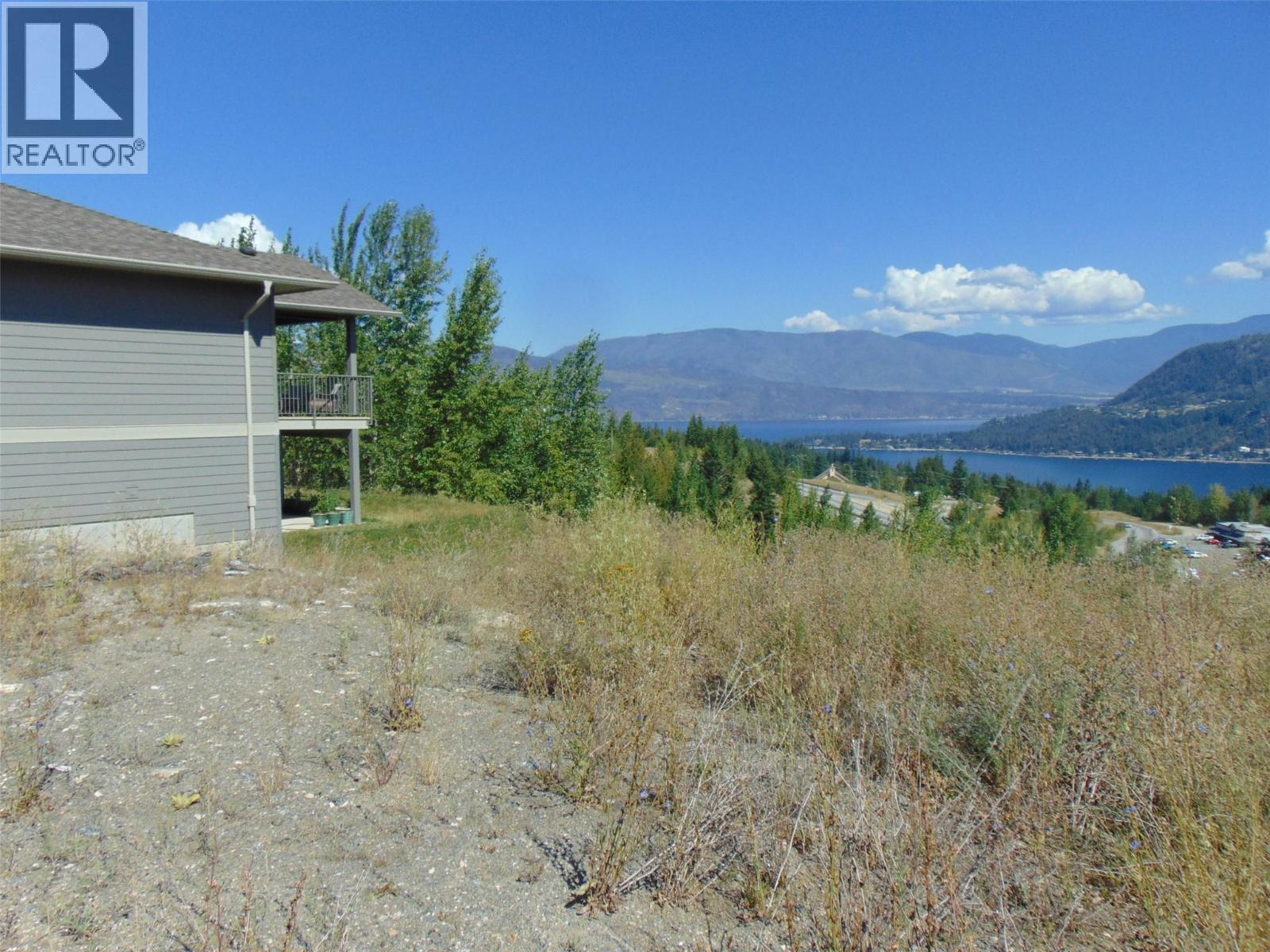 2624 Highlands Drive Property Photo 12