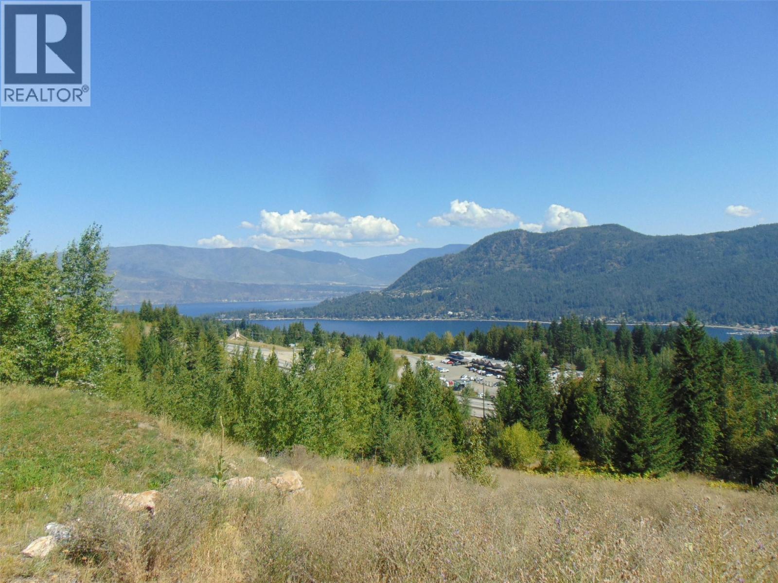 2624 Highlands Drive Property Photo 13