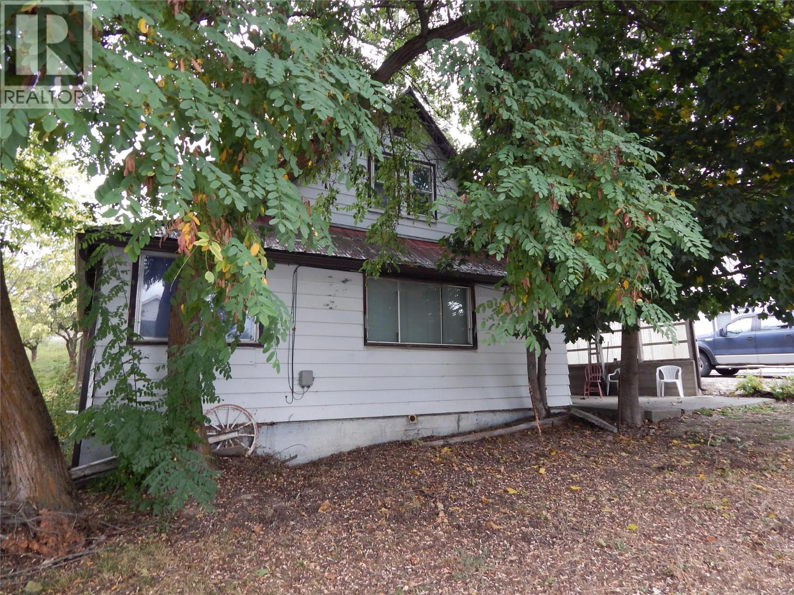 916 Cook Street Property Photo 15