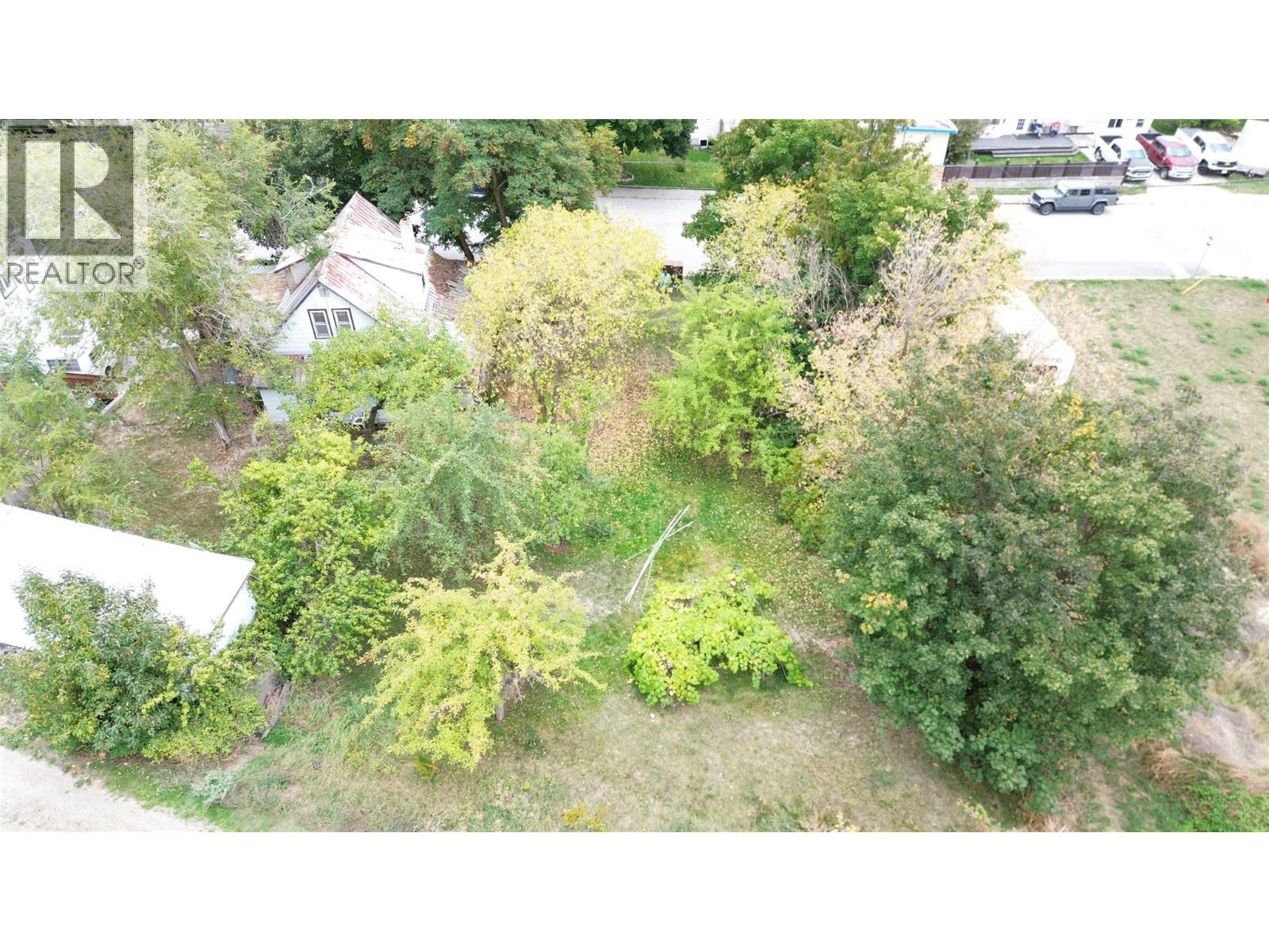 916 Cook Street Property Photo 18