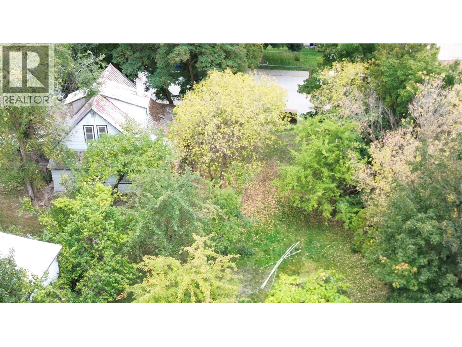 916 Cook Street Property Photo 19