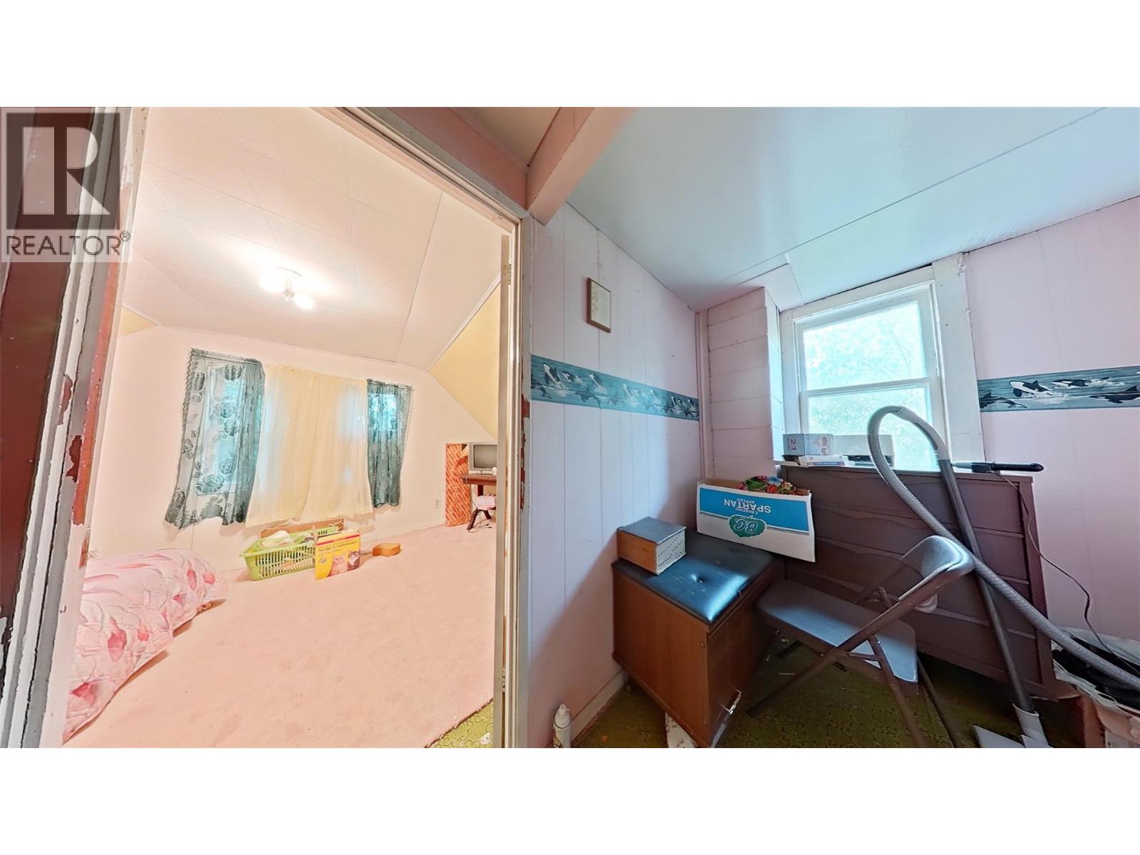 916 Cook Street Property Photo 34