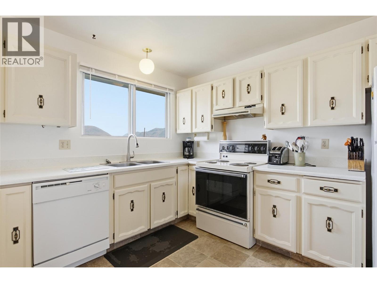1420 Battel Avenue Property Photo 21