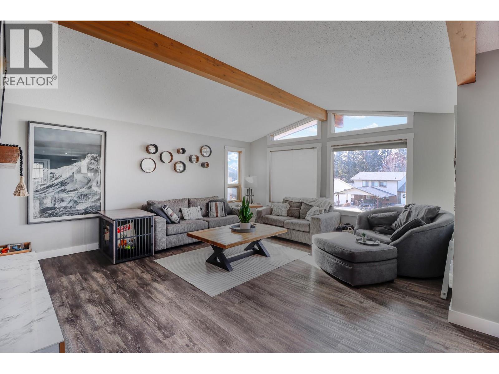 1816 Mt Connell Crescent Property Photo 10