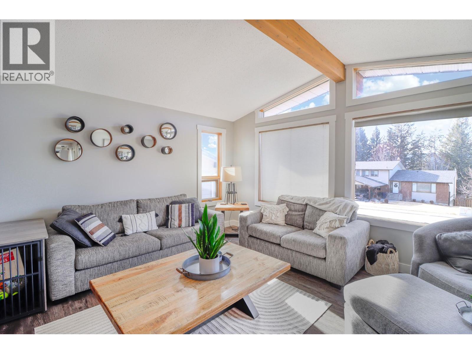 1816 Mt Connell Crescent Property Photo 11