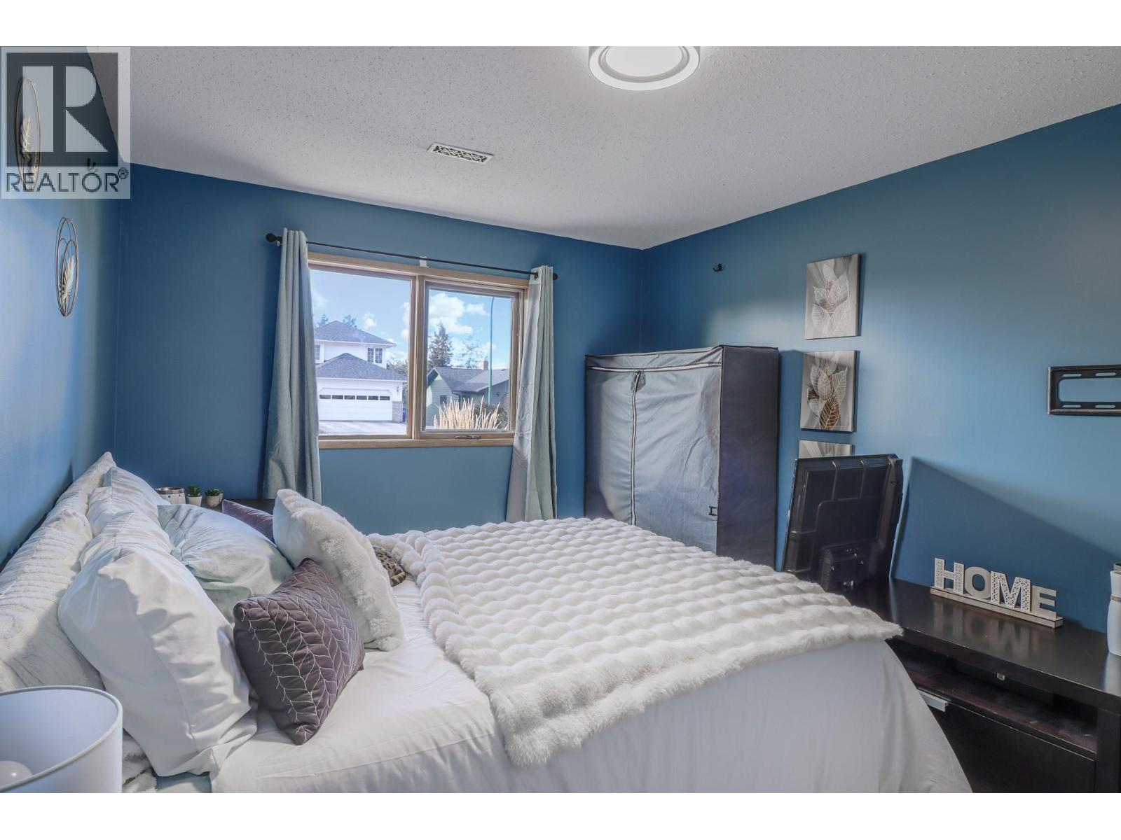 1816 Mt Connell Crescent Property Photo 27