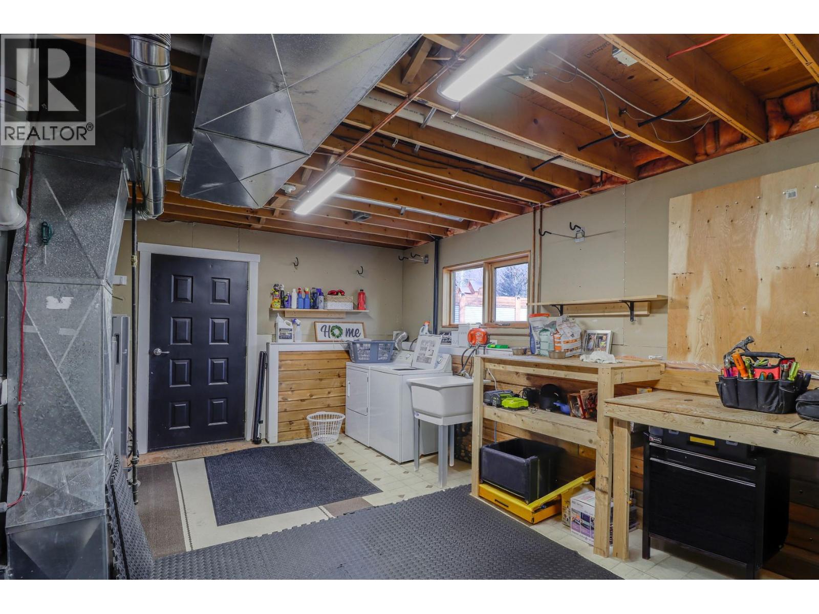 1816 Mt Connell Crescent Property Photo 32