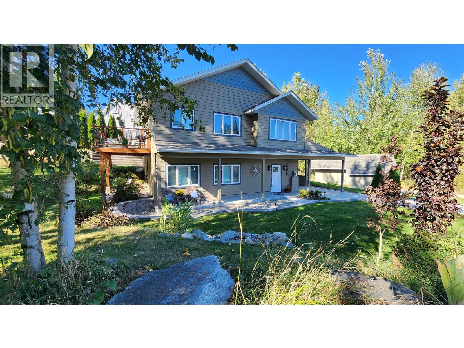 459 Whitman Way Property Photo 3