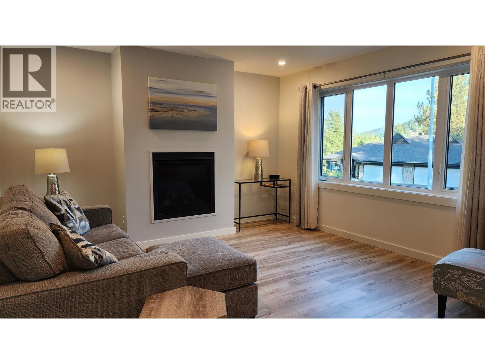 459 Whitman Way Property Photo 18