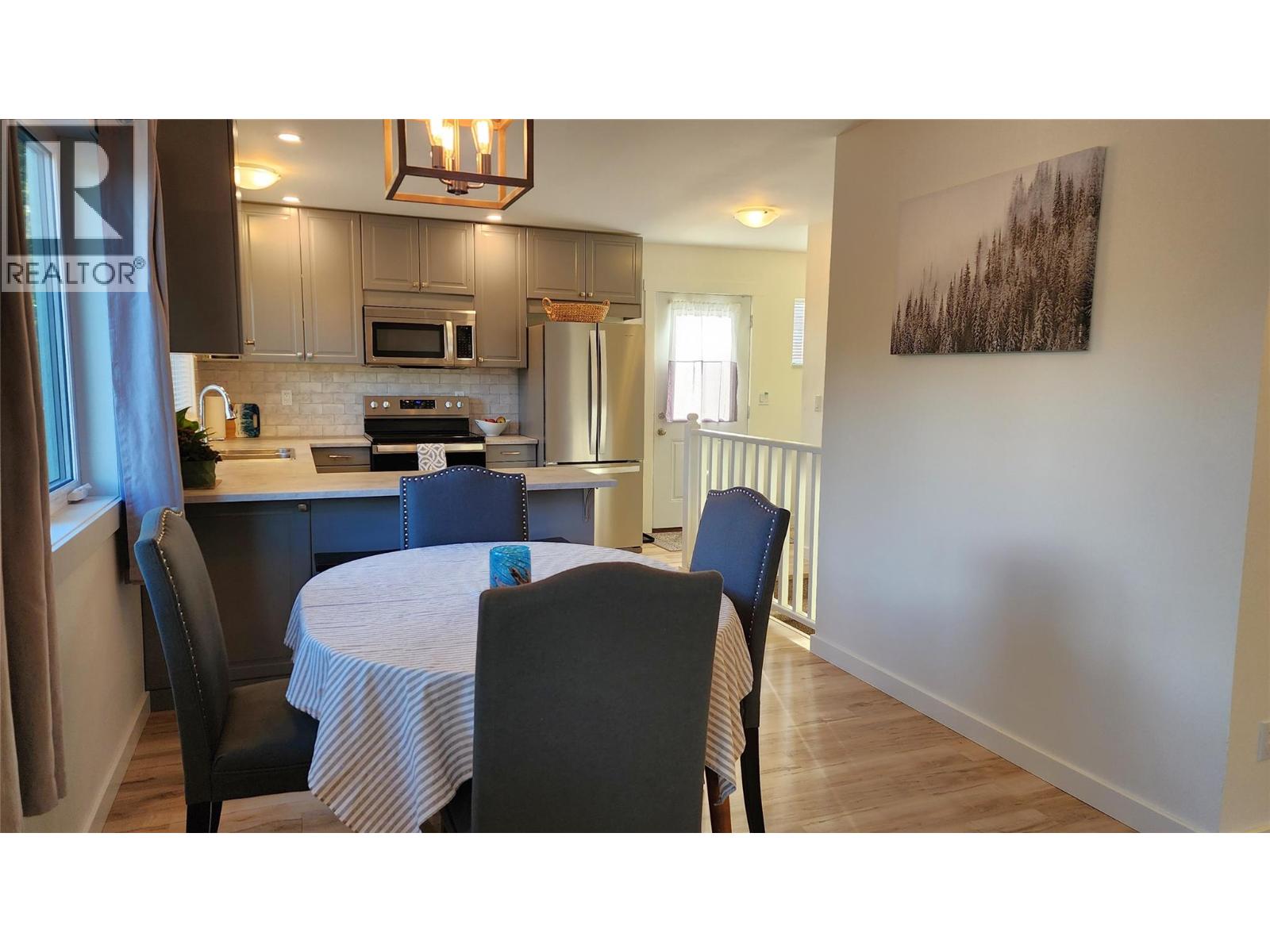 459 Whitman Way Property Photo 23