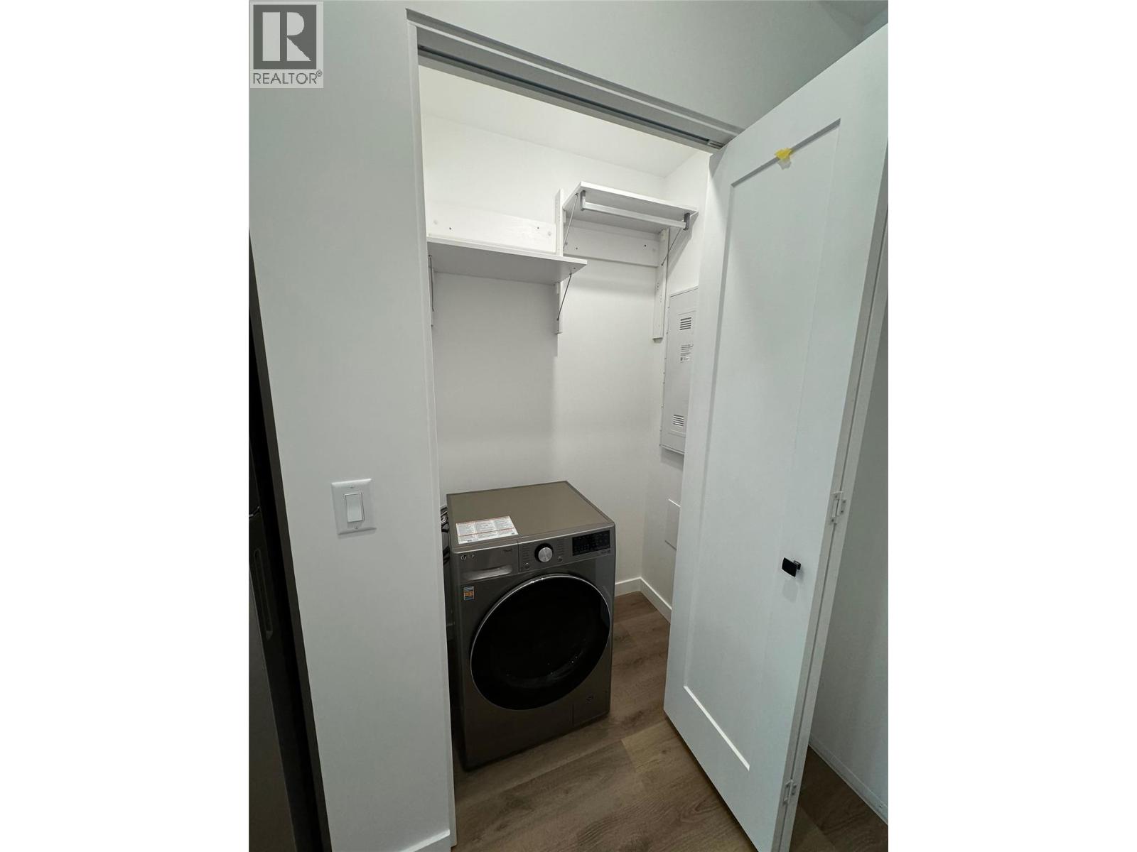 1274 Devonshire Avenue Unit# 445 Property Photo 9