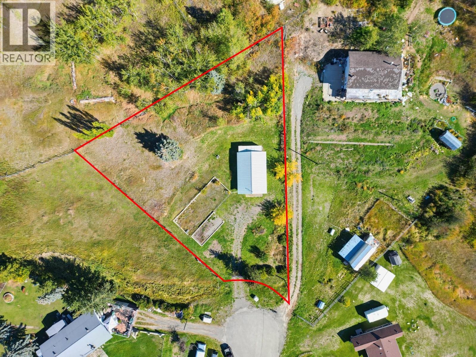 2596 Holbrook Place Property Photo 13