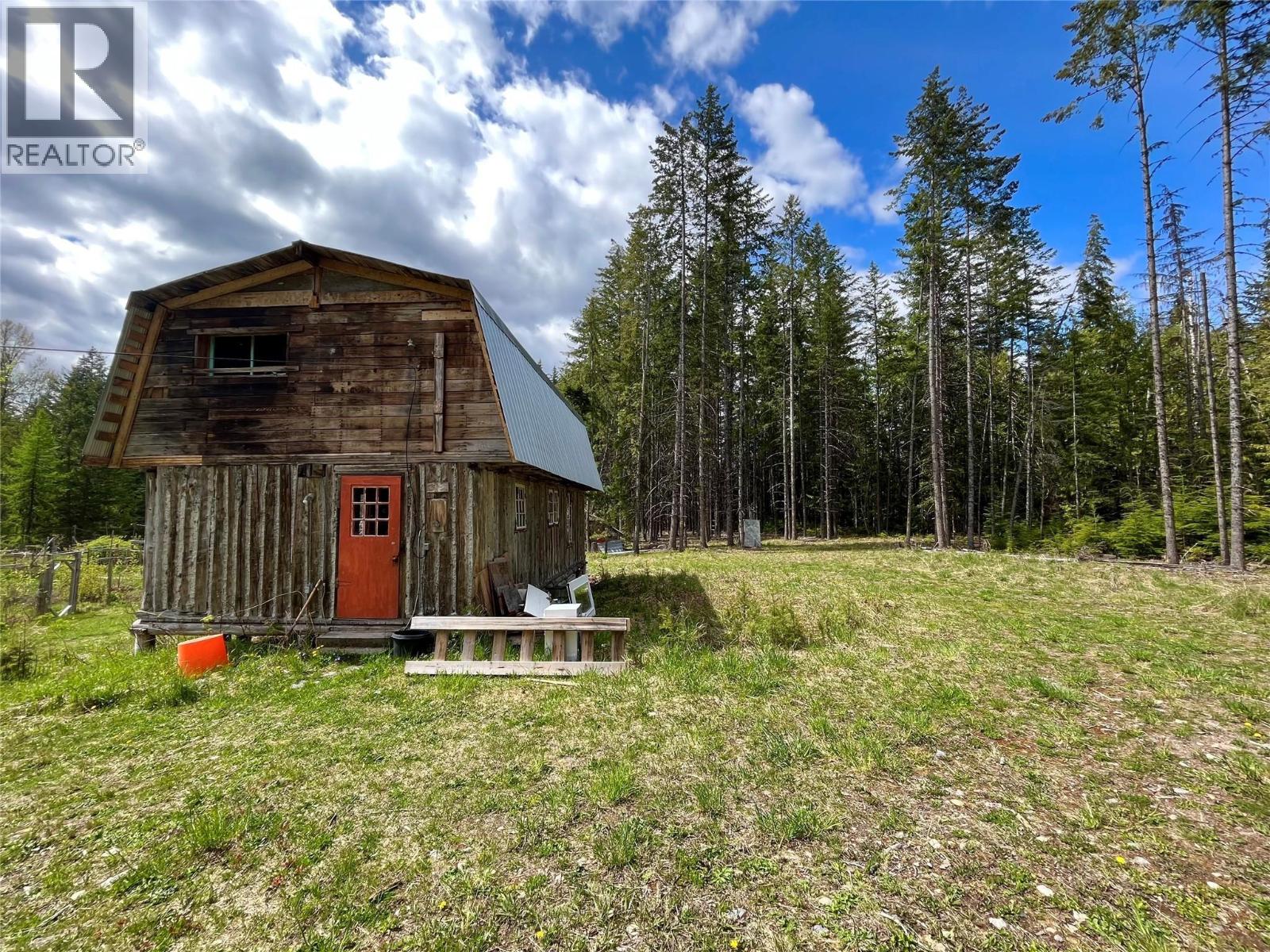 864 Bartley Road Property Photo 12