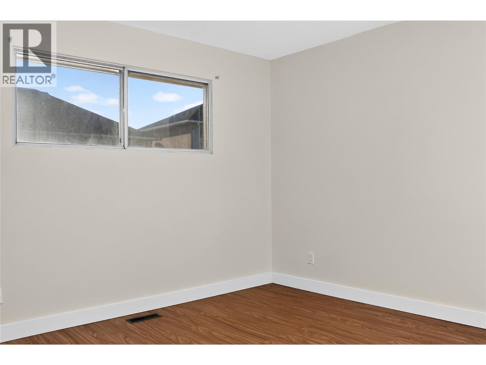 800 Valhalla Drive Unit# 100 Property Photo 28