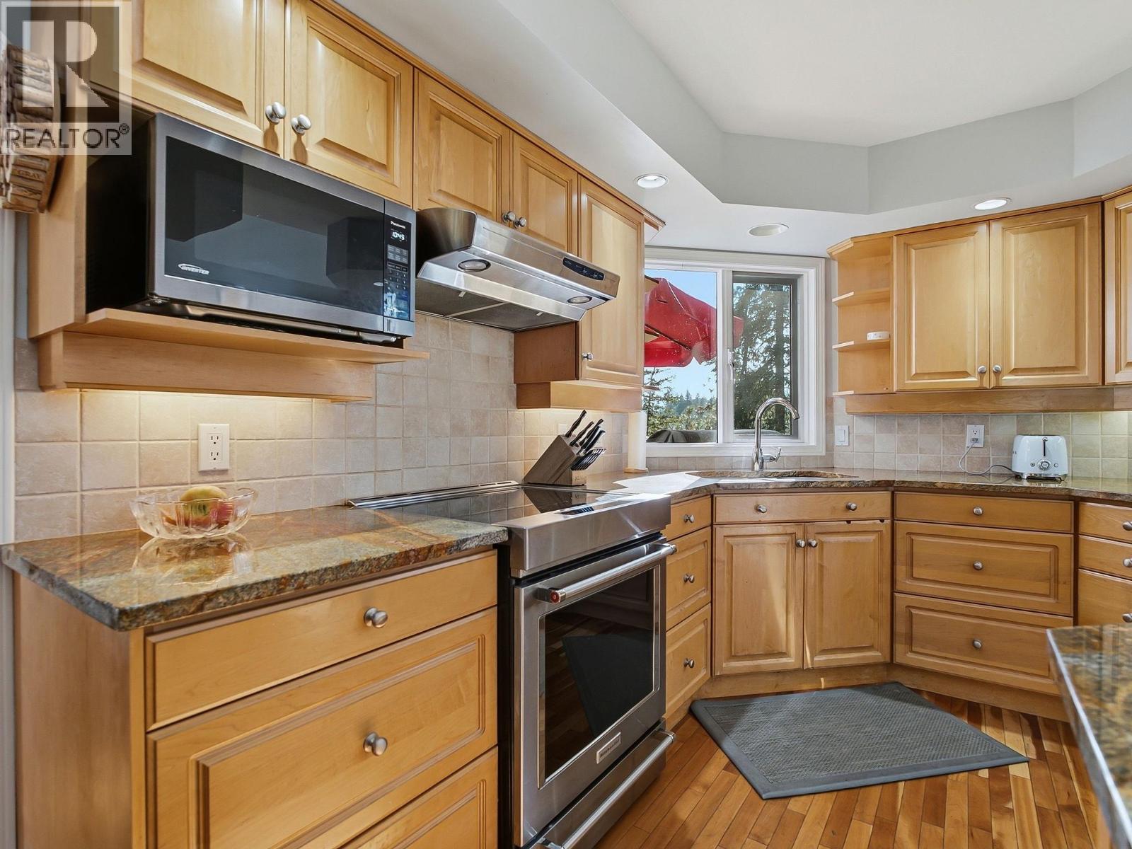 764 Cassiar Place Property Photo 10