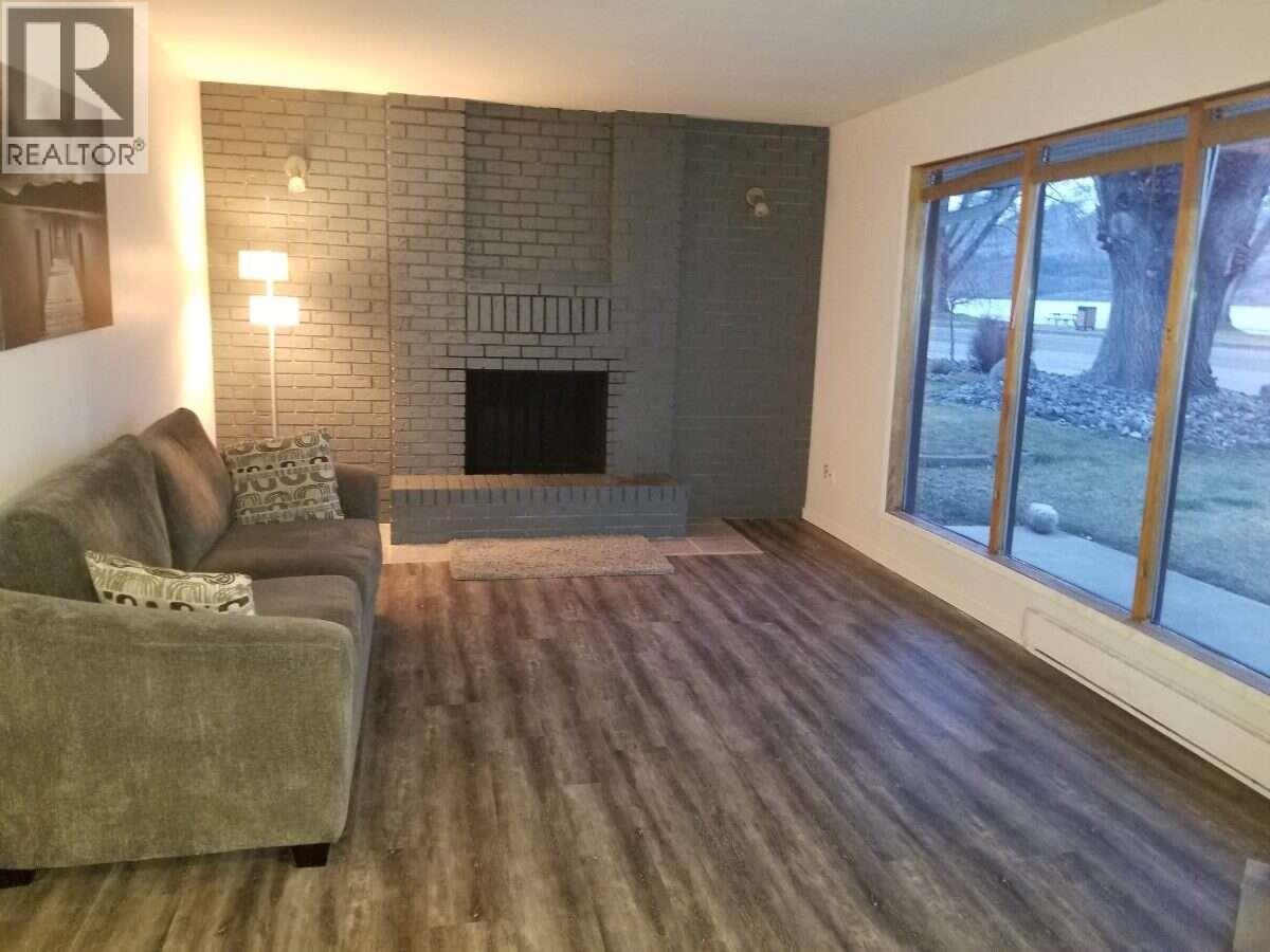 4194 Beach Avenue Property Photo 7