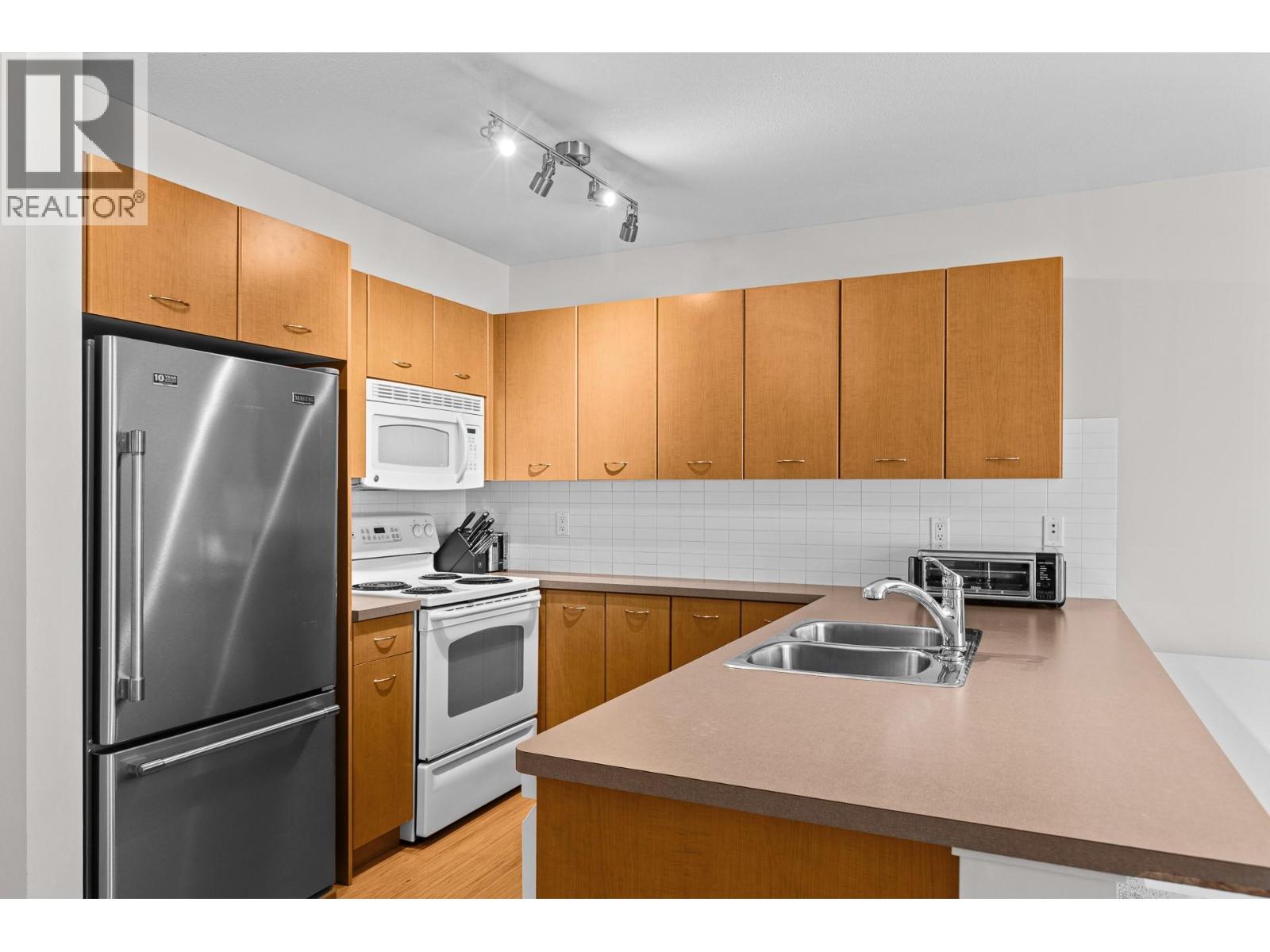 533 Yates Road Unit# 411 Property Photo 14
