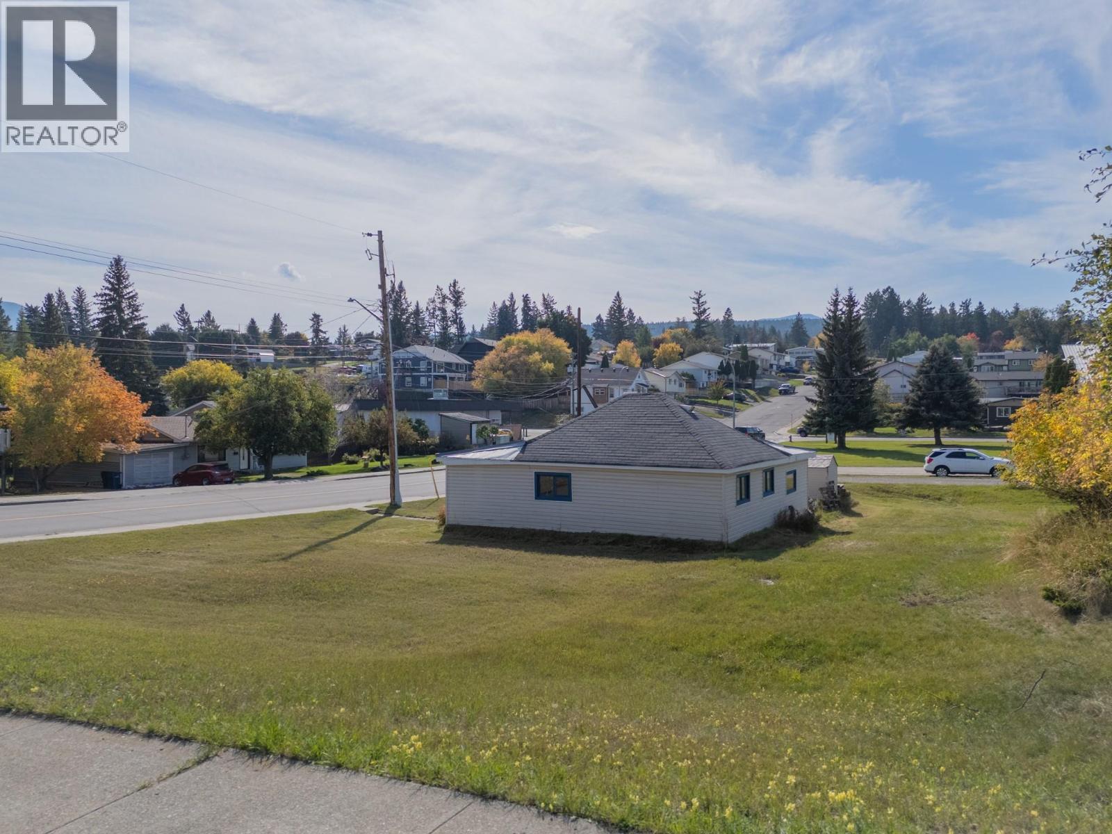1005 11th Avenue S Property Photo 4