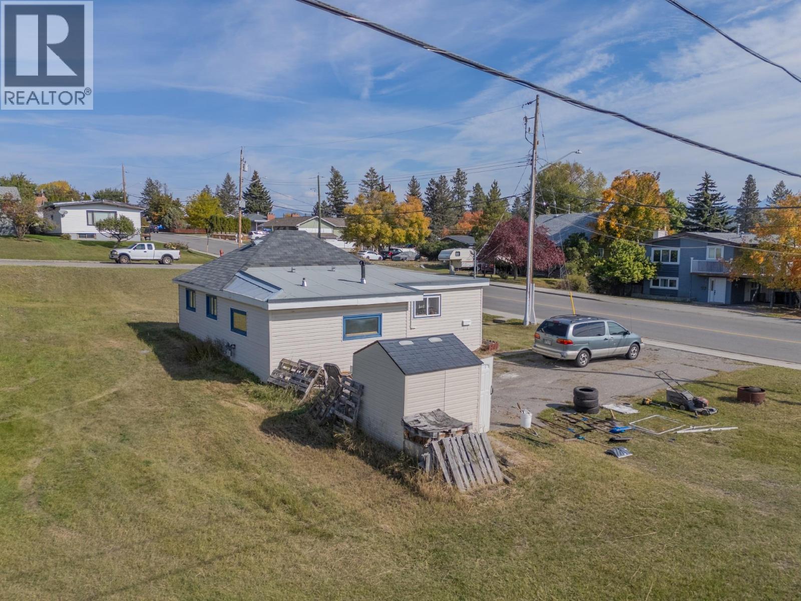 1005 11th Avenue S Property Photo 5