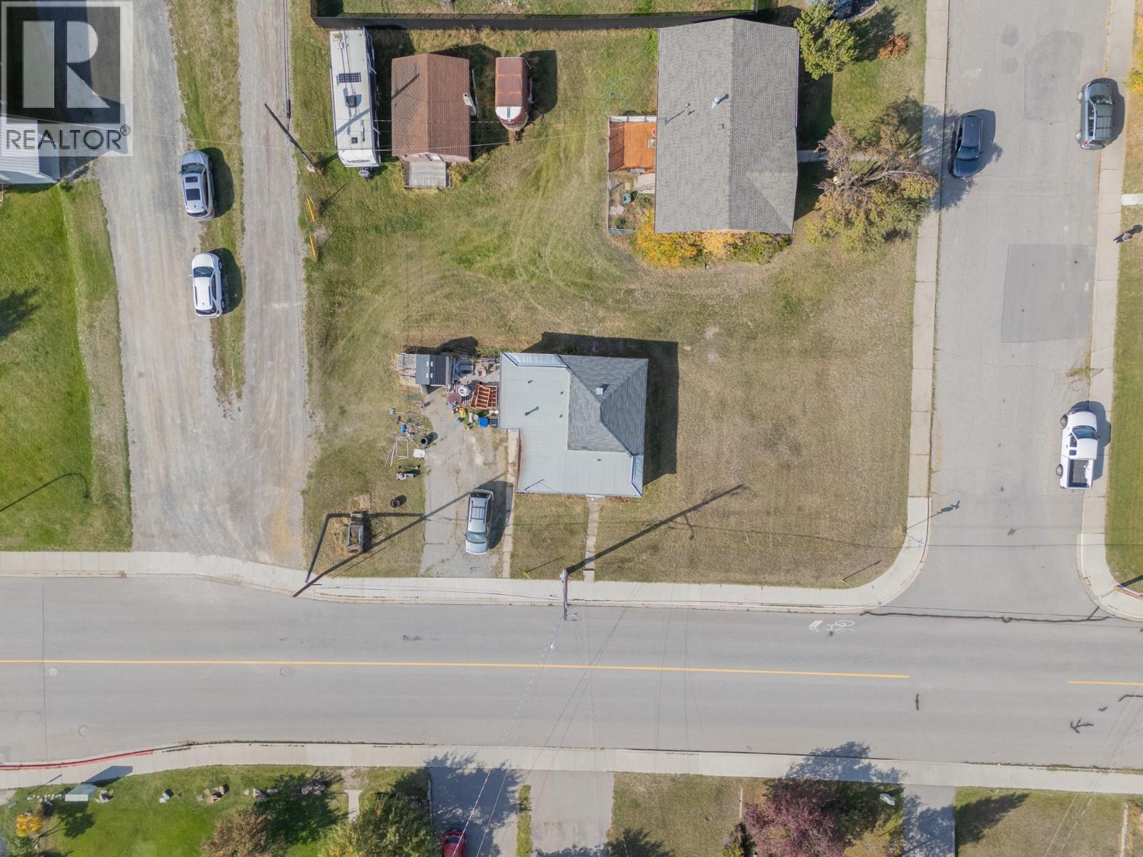 1005 11th Avenue S Property Photo 10