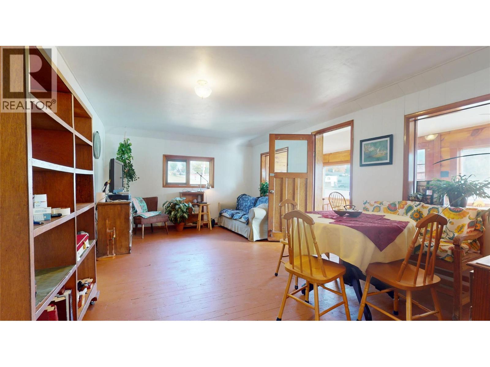 1005 11th Avenue S Property Photo 25