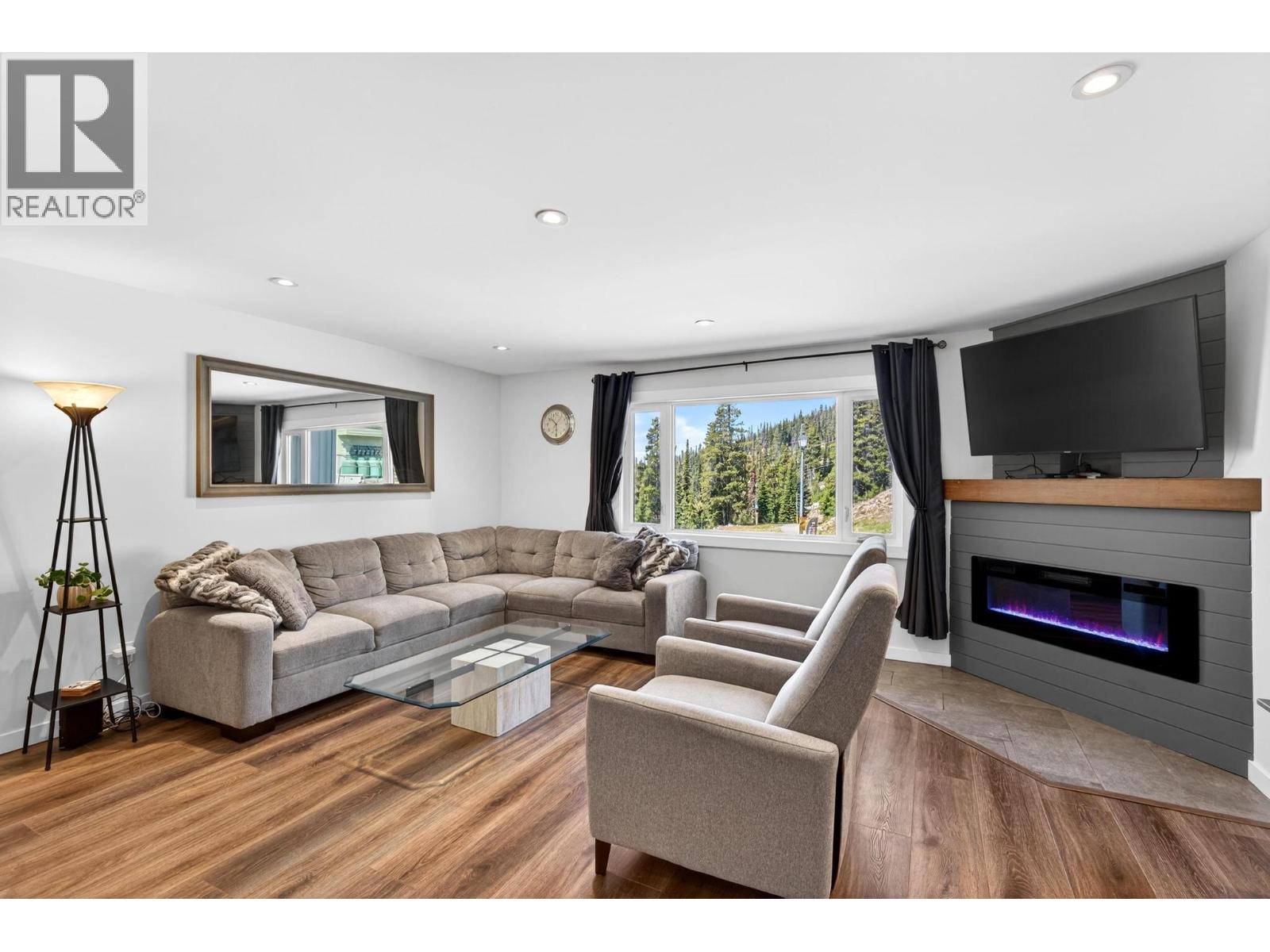 7375 Porcupine Road Unit# B6 Property Photo 2