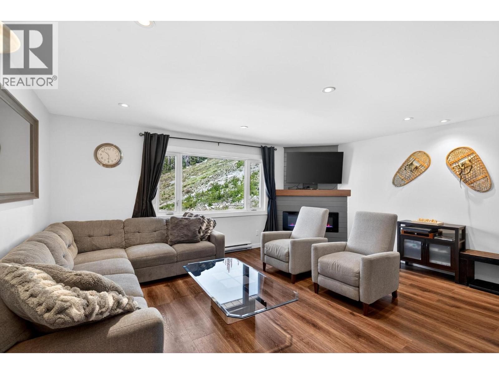 7375 Porcupine Road Unit# B6 Property Photo 3