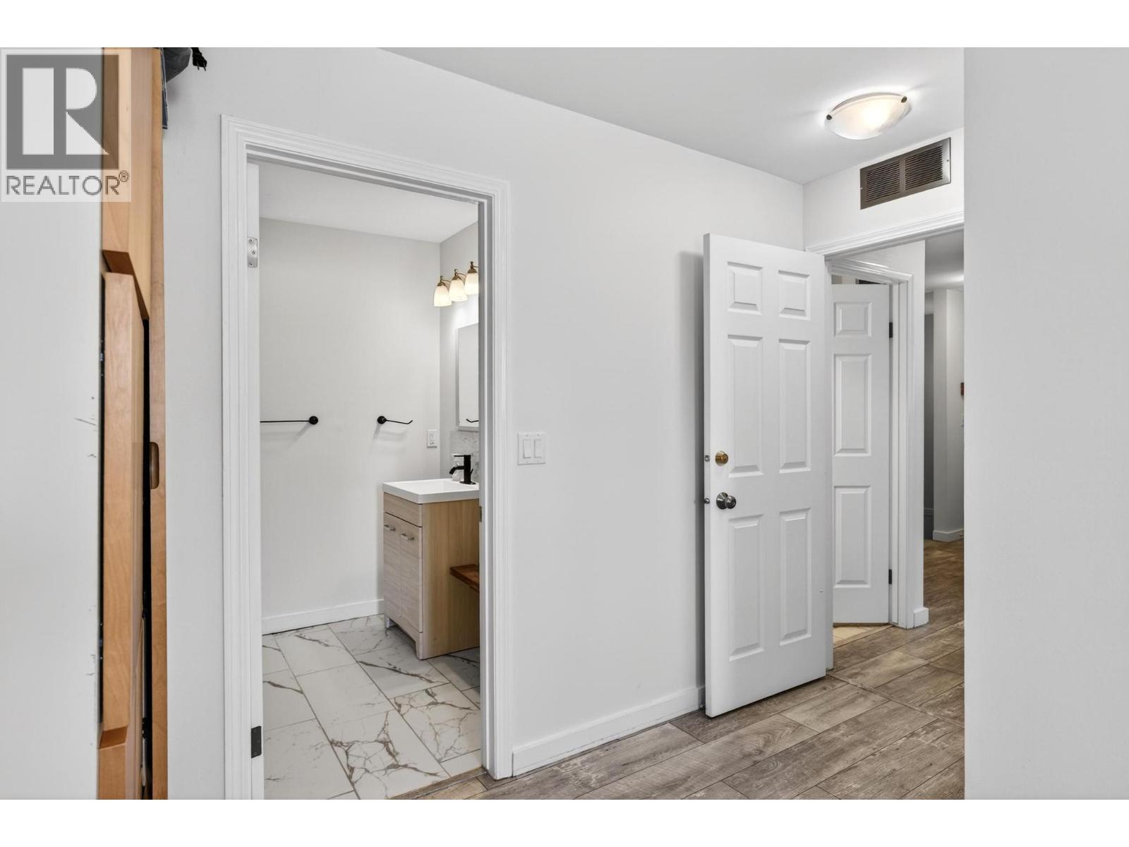 7375 Porcupine Road Unit# B6 Property Photo 14