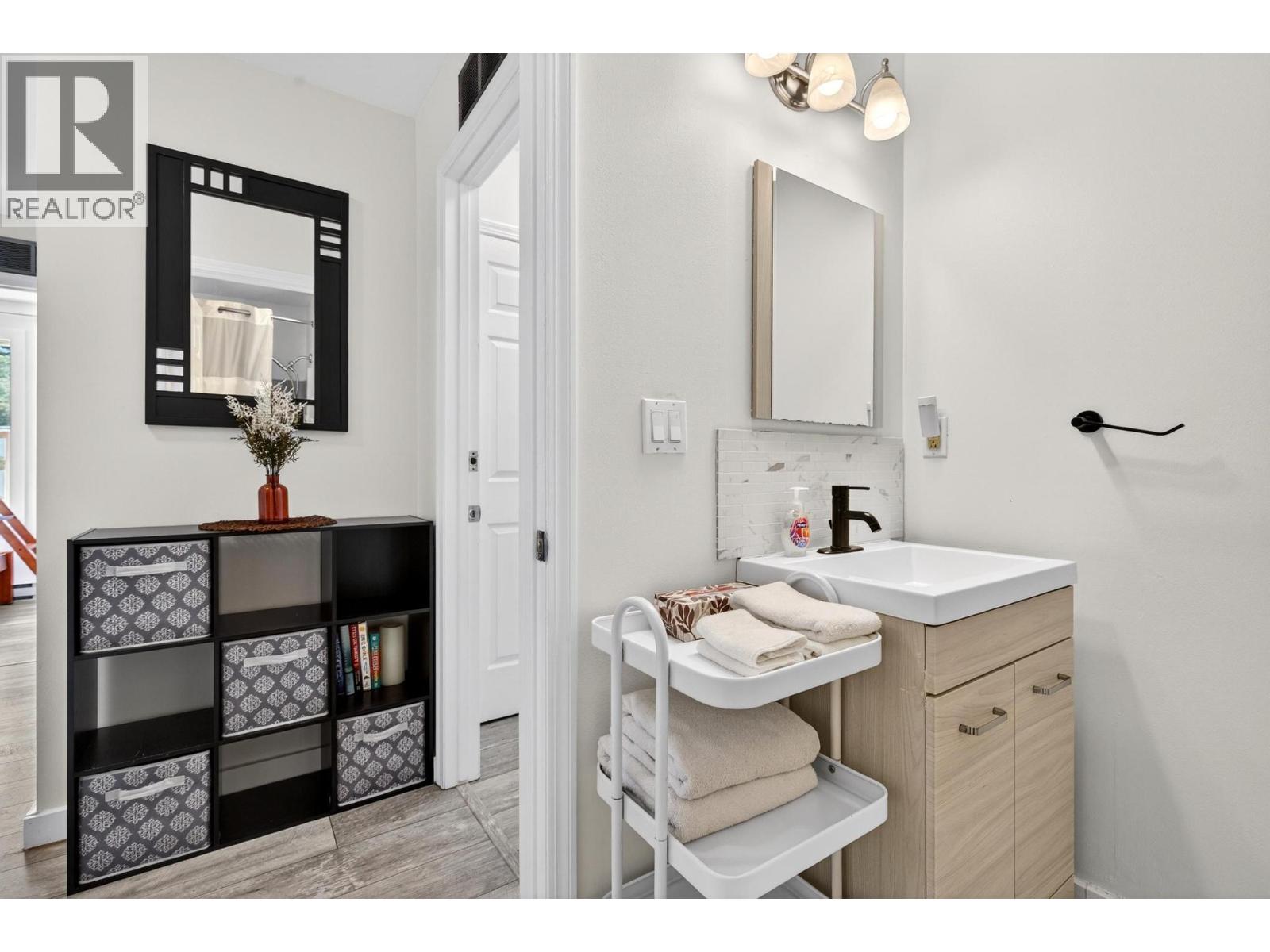 7375 Porcupine Road Unit# B6 Property Photo 17