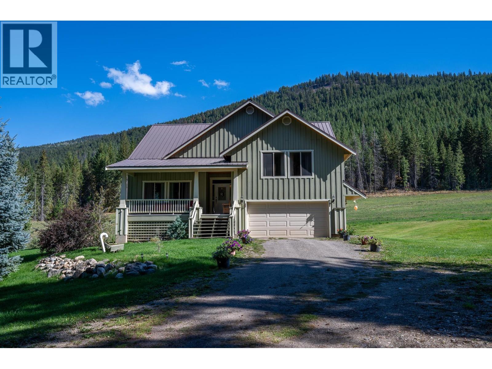 1672 Chase Falkland Road Property Photo 1