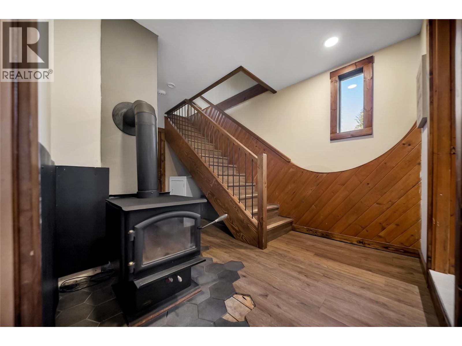665 Udell Road Property Photo 31