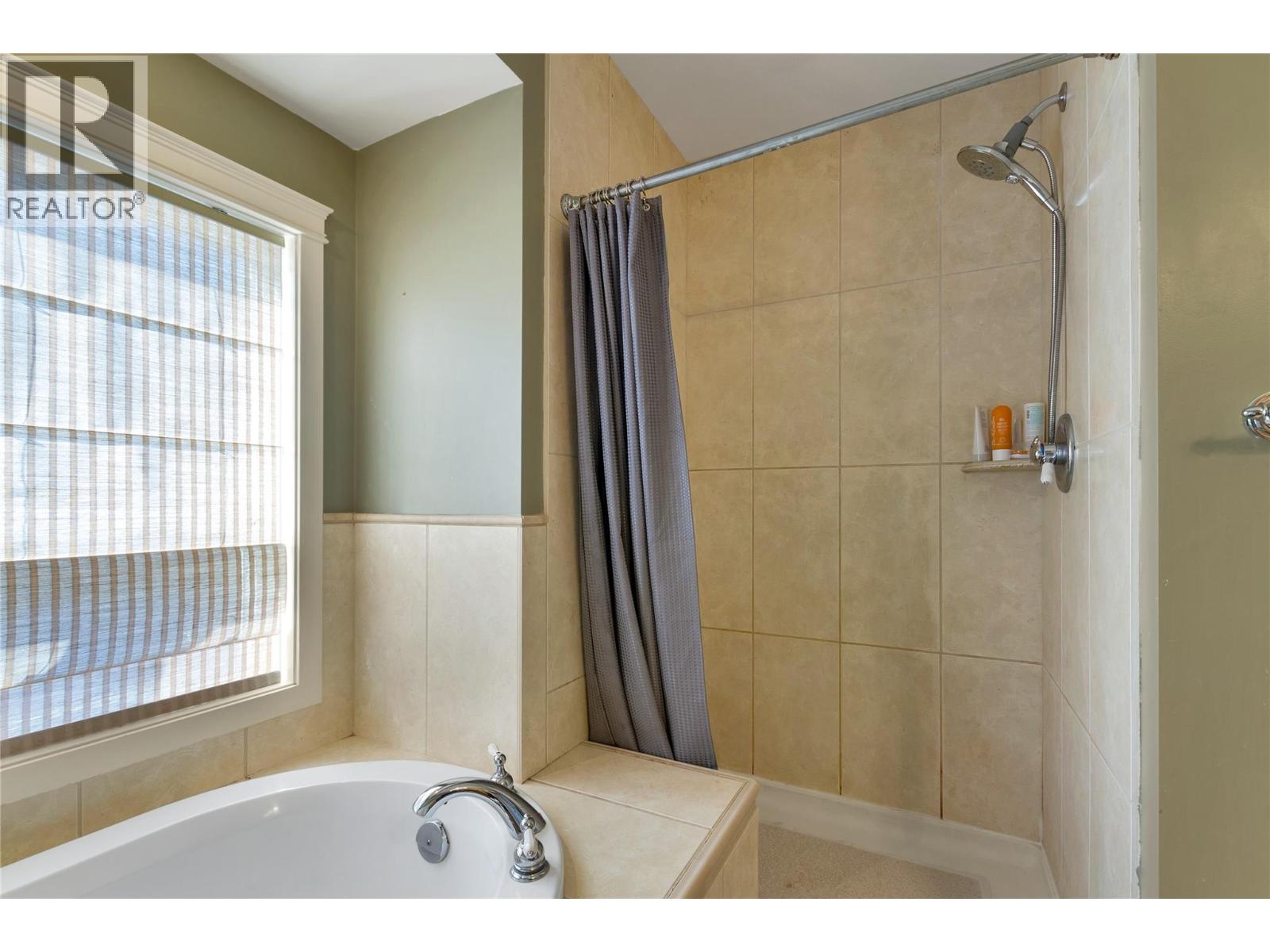 110 Red Rock Crescent Property Photo 14