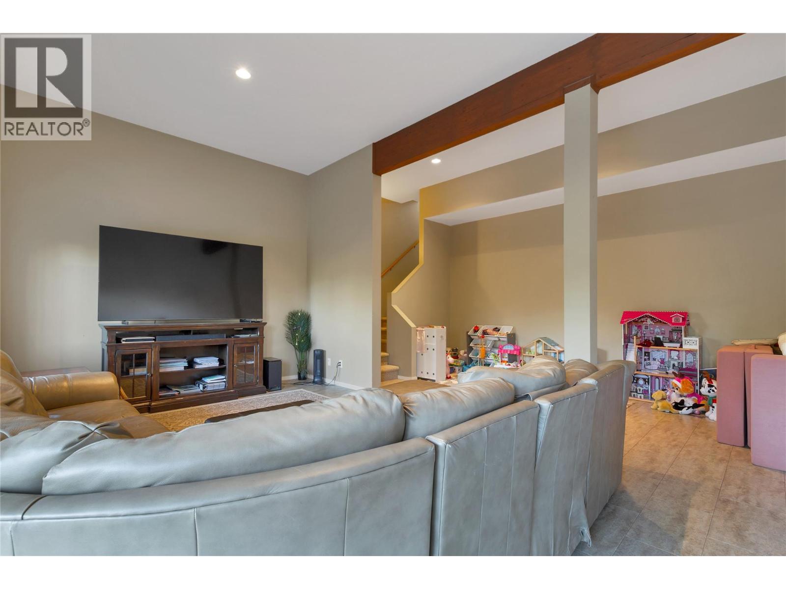 110 Red Rock Crescent Property Photo 32