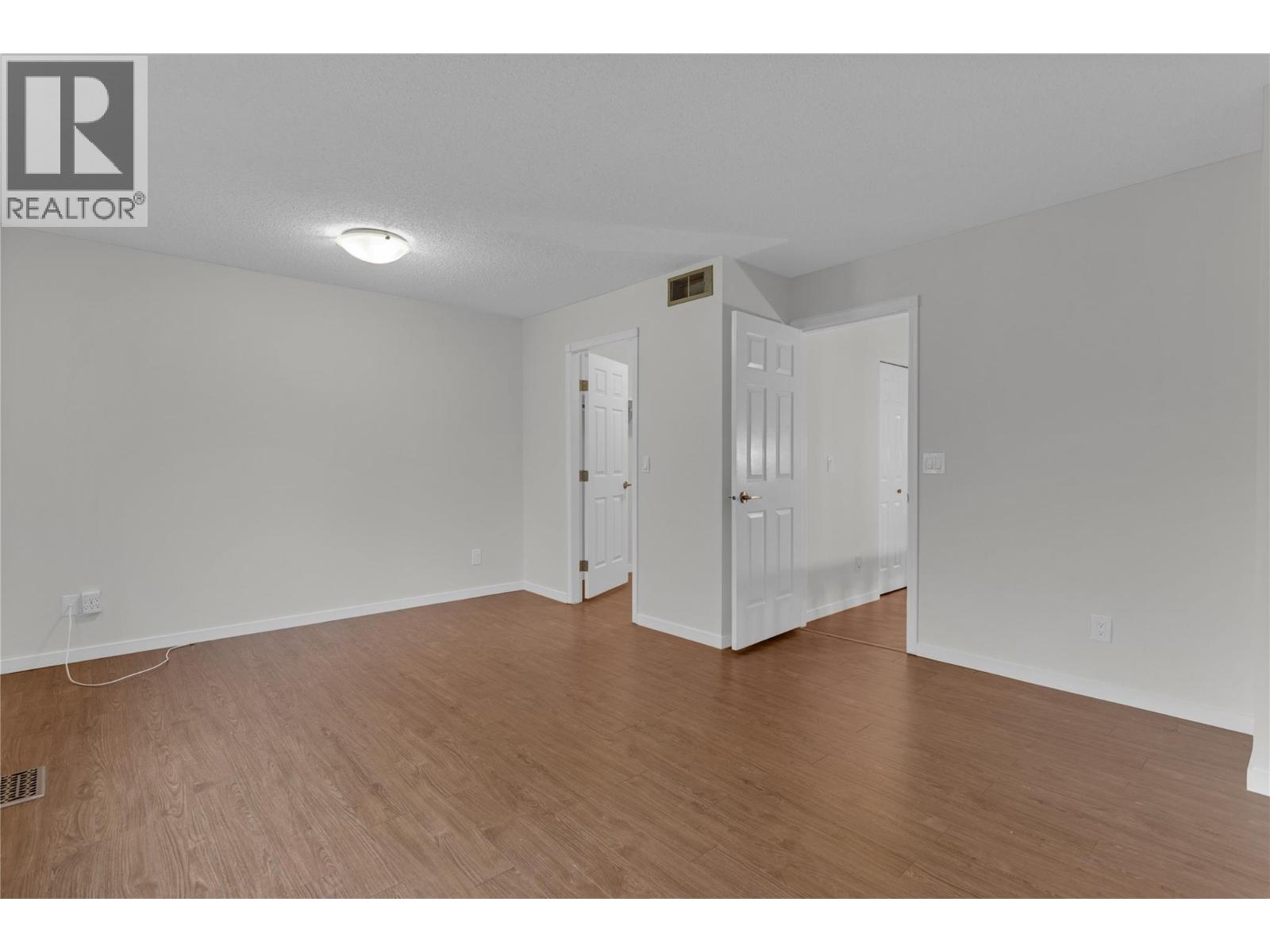 1675 Thayer Court Unit# 3 Property Photo 19