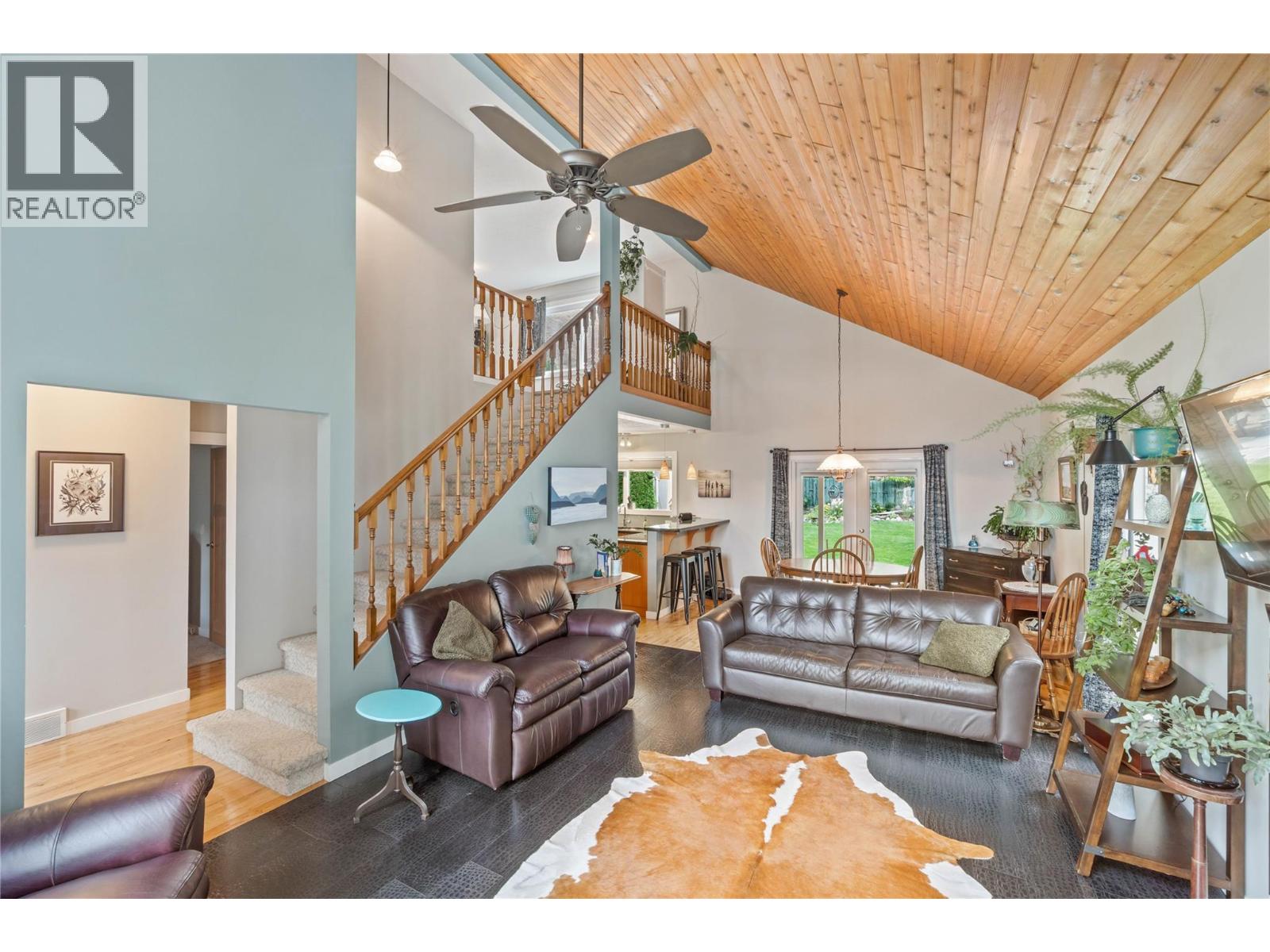 2653 Sunset Drive Property Photo 3