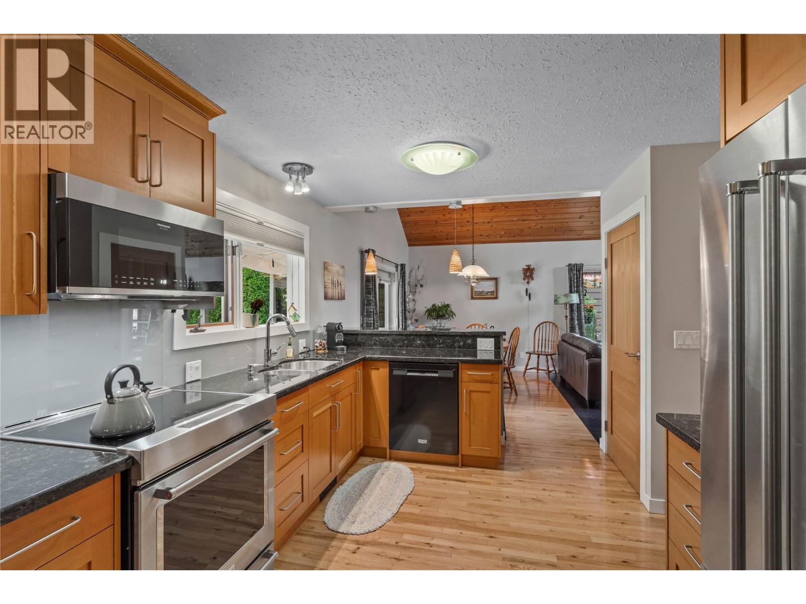 2653 Sunset Drive Property Photo 8