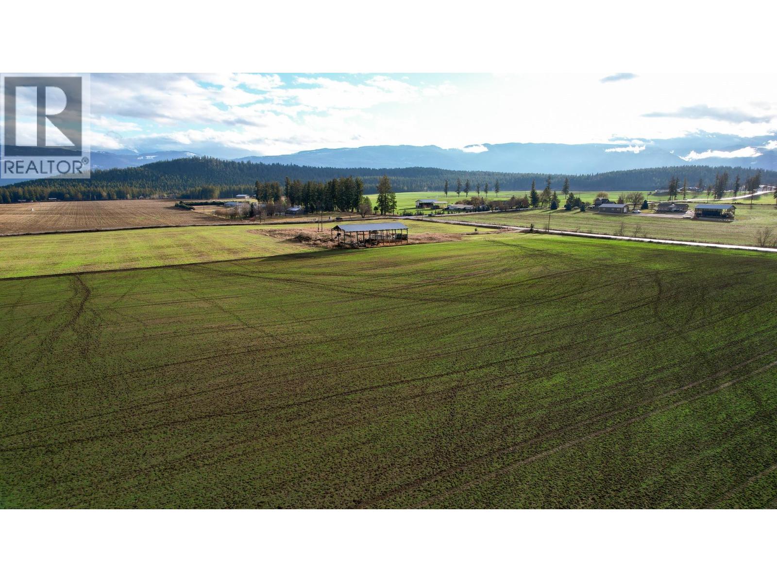 3922 Hullcar Road Property Photo 6
