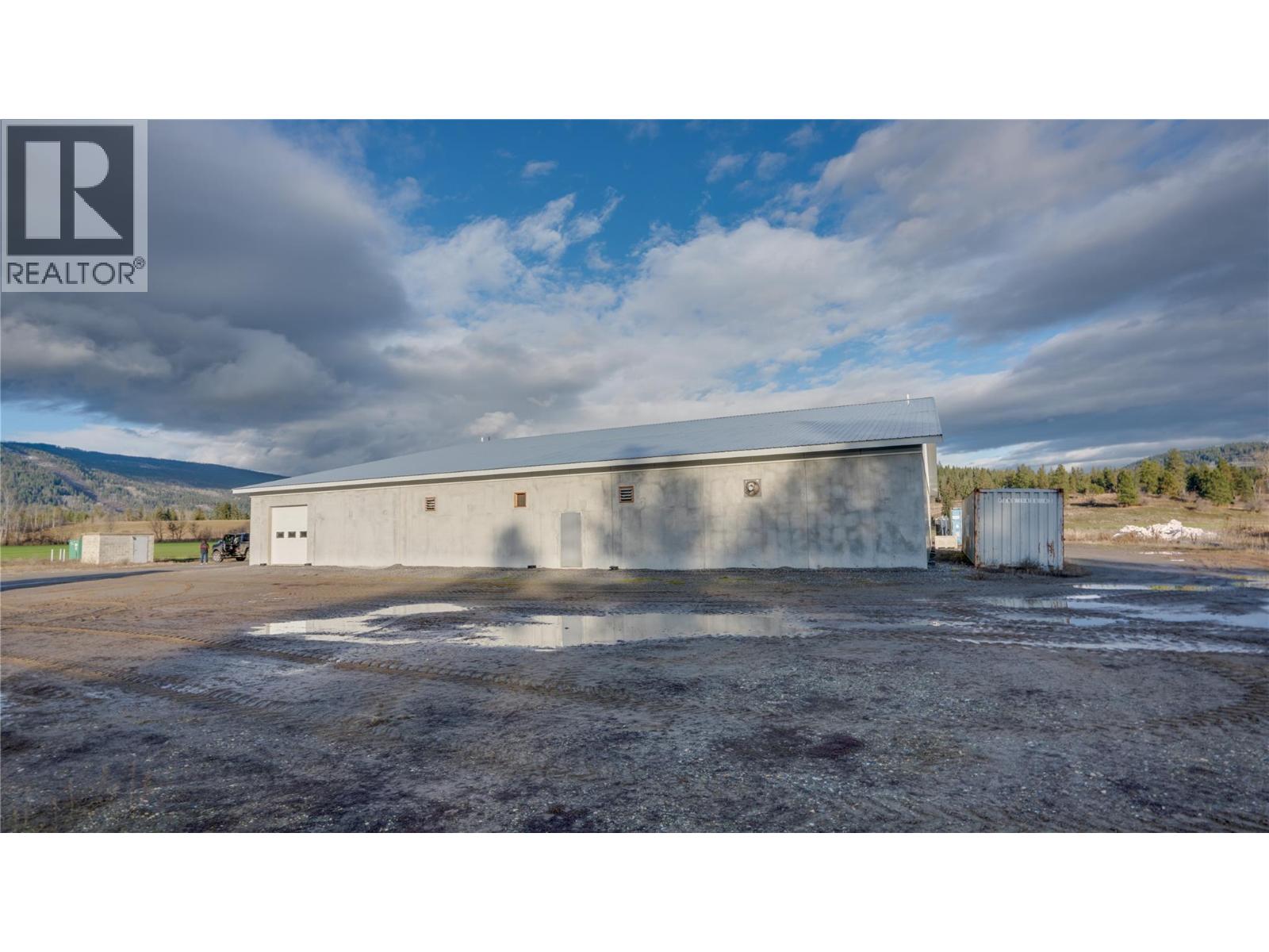 3922 Hullcar Road Property Photo 7