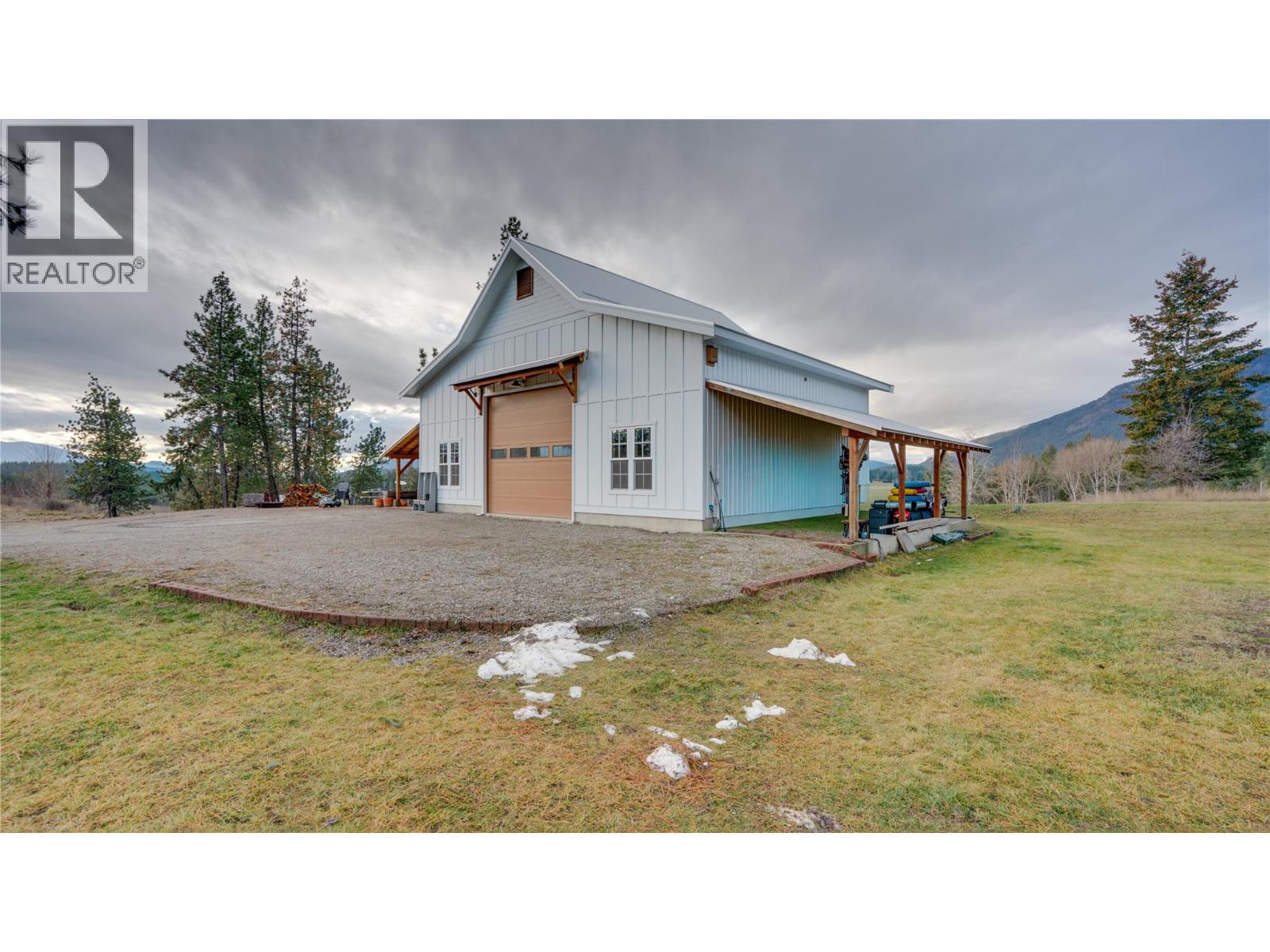 3922 Hullcar Road Property Photo 12