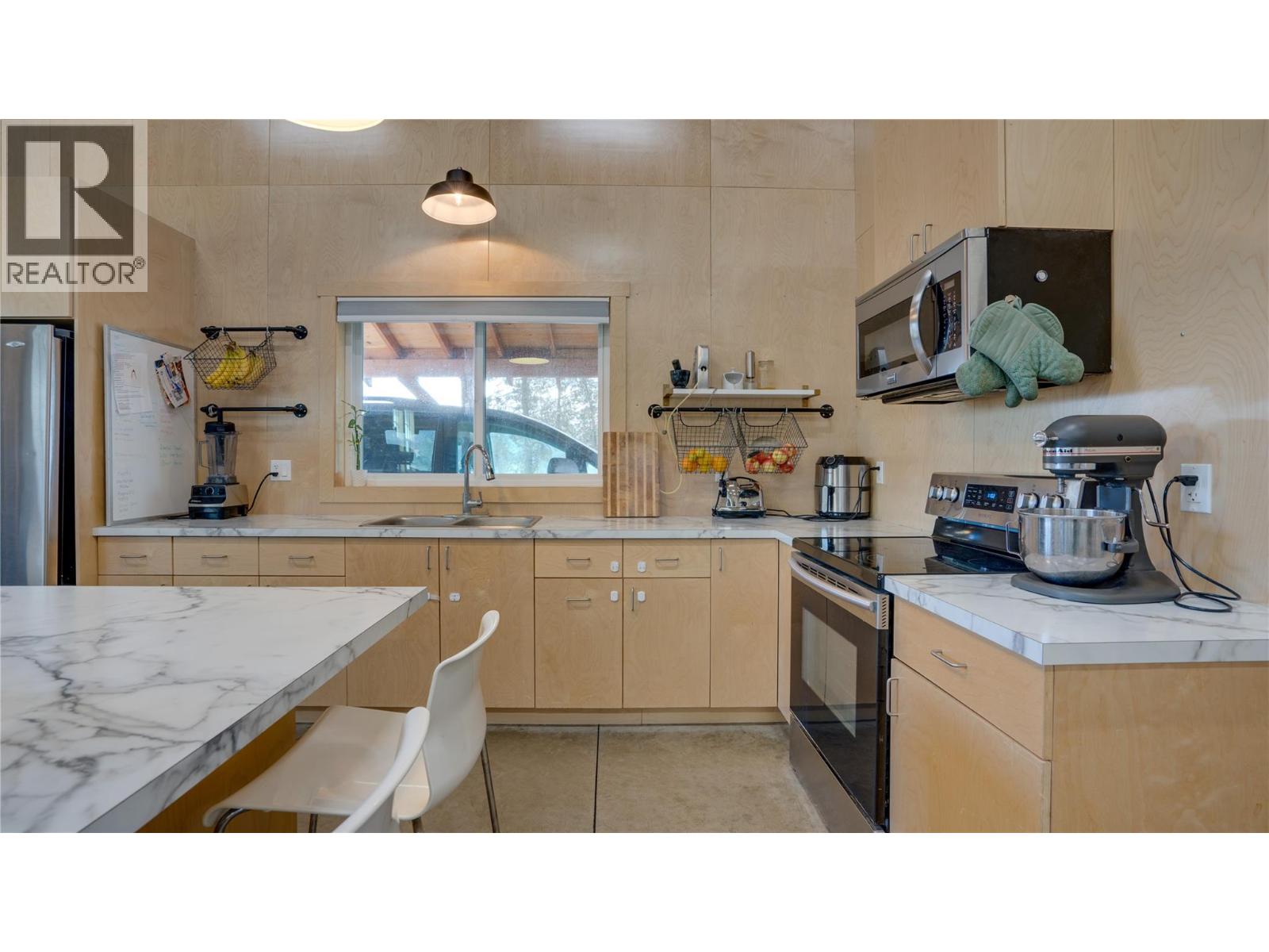 3922 Hullcar Road Property Photo 22