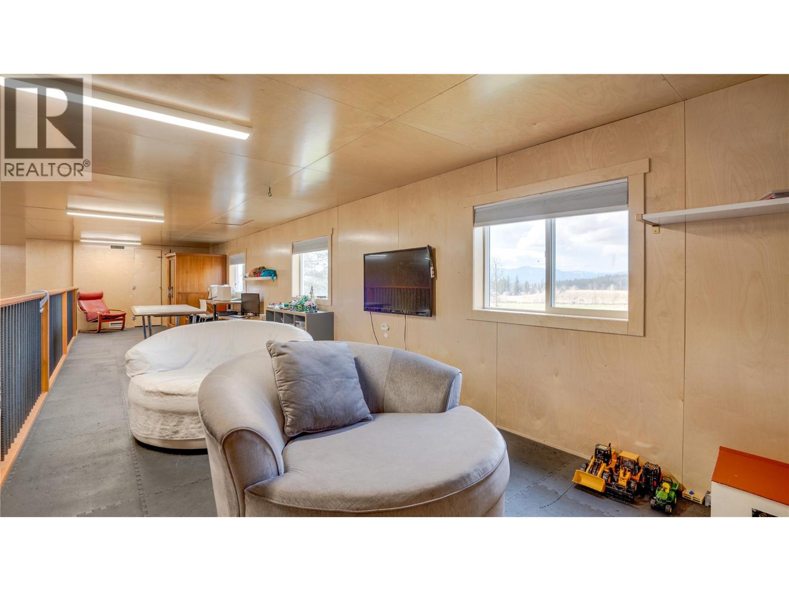 3922 Hullcar Road Property Photo 40