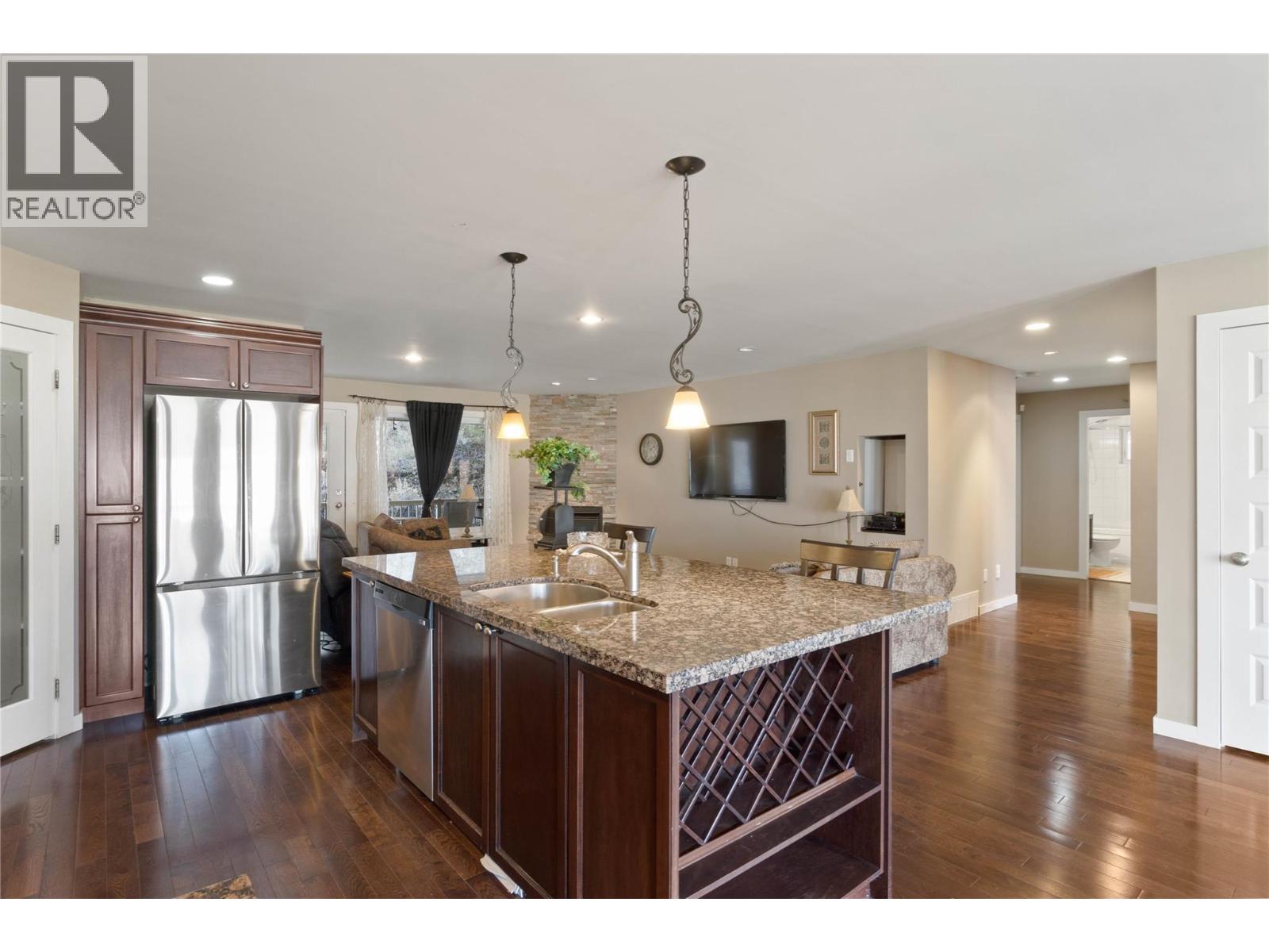 4732 Uplands Drive Property Photo 10