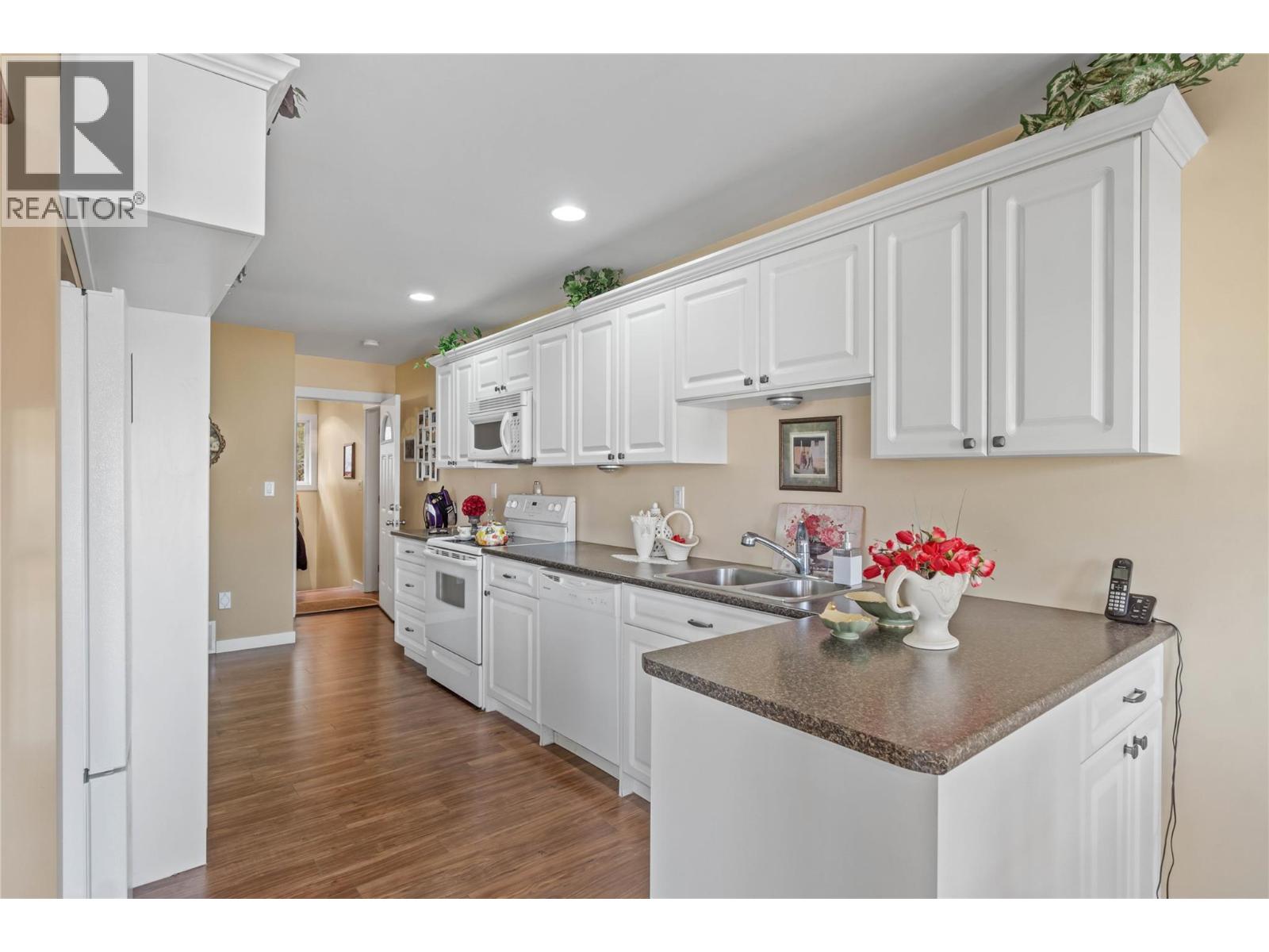 4732 Uplands Drive Property Photo 32