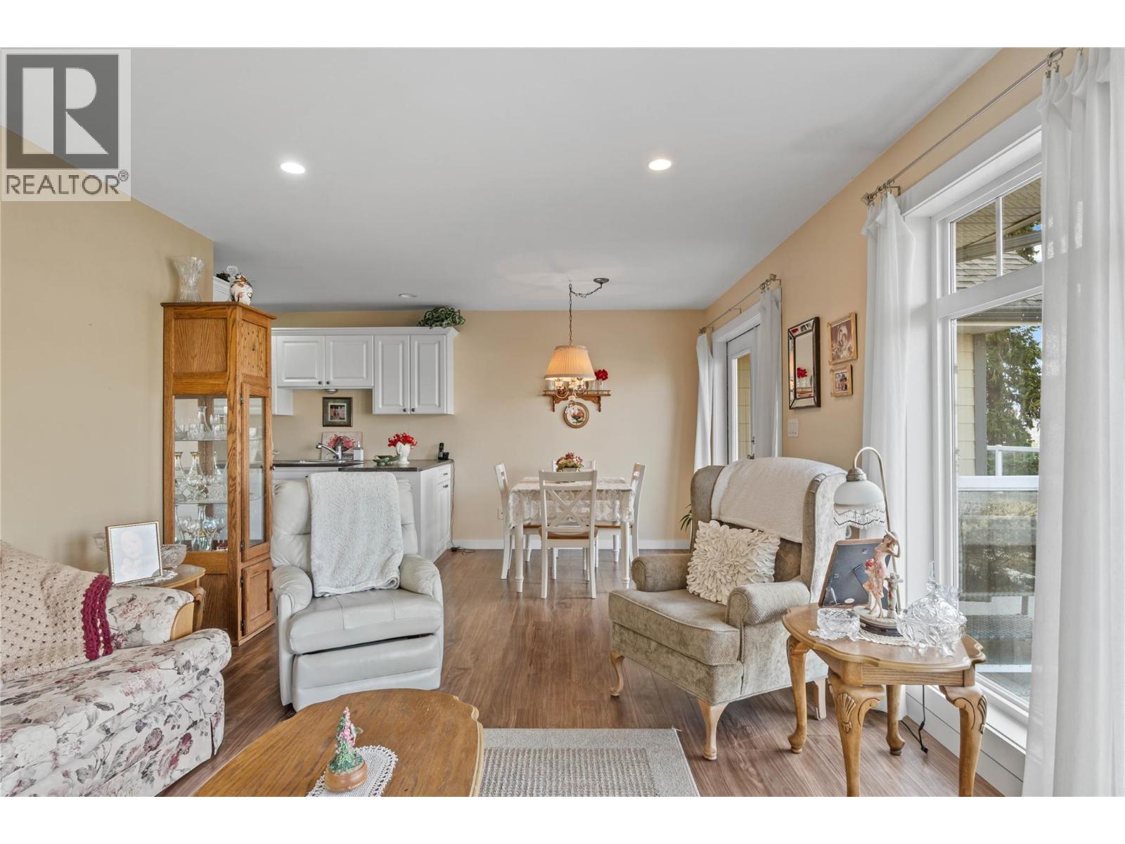4732 Uplands Drive Property Photo 34