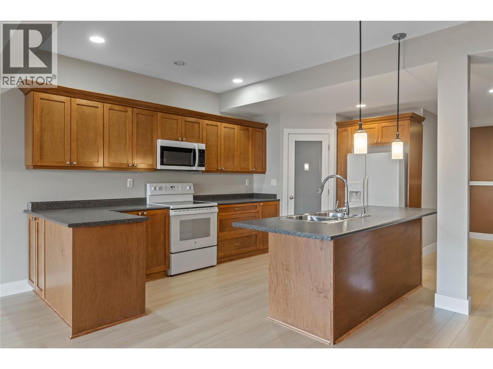 4732 Uplands Drive Property Photo 43
